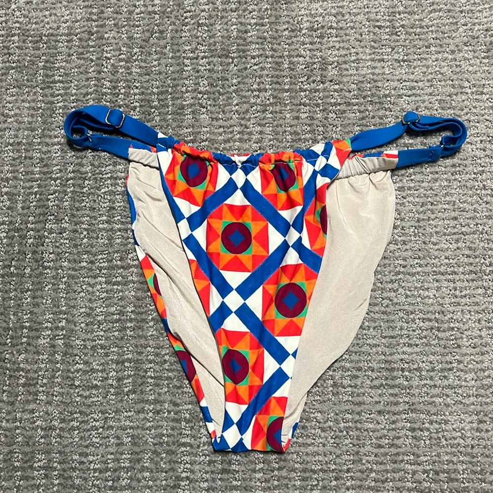 WEWOREWHAT Adjustable Geometric Print Bright Color Bikini Bottoms